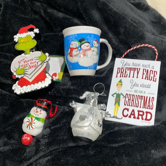 Other - 🐛Adorable 5 piece christmas bundle!